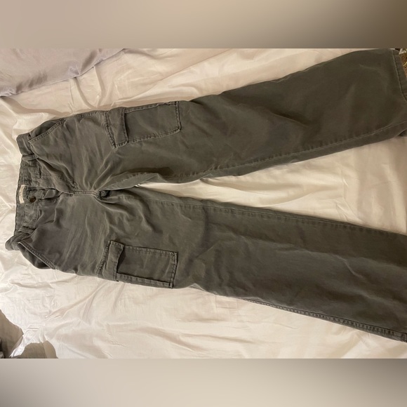 Stradivarius cargo pants in grey straight leg - Picture 9 of 16